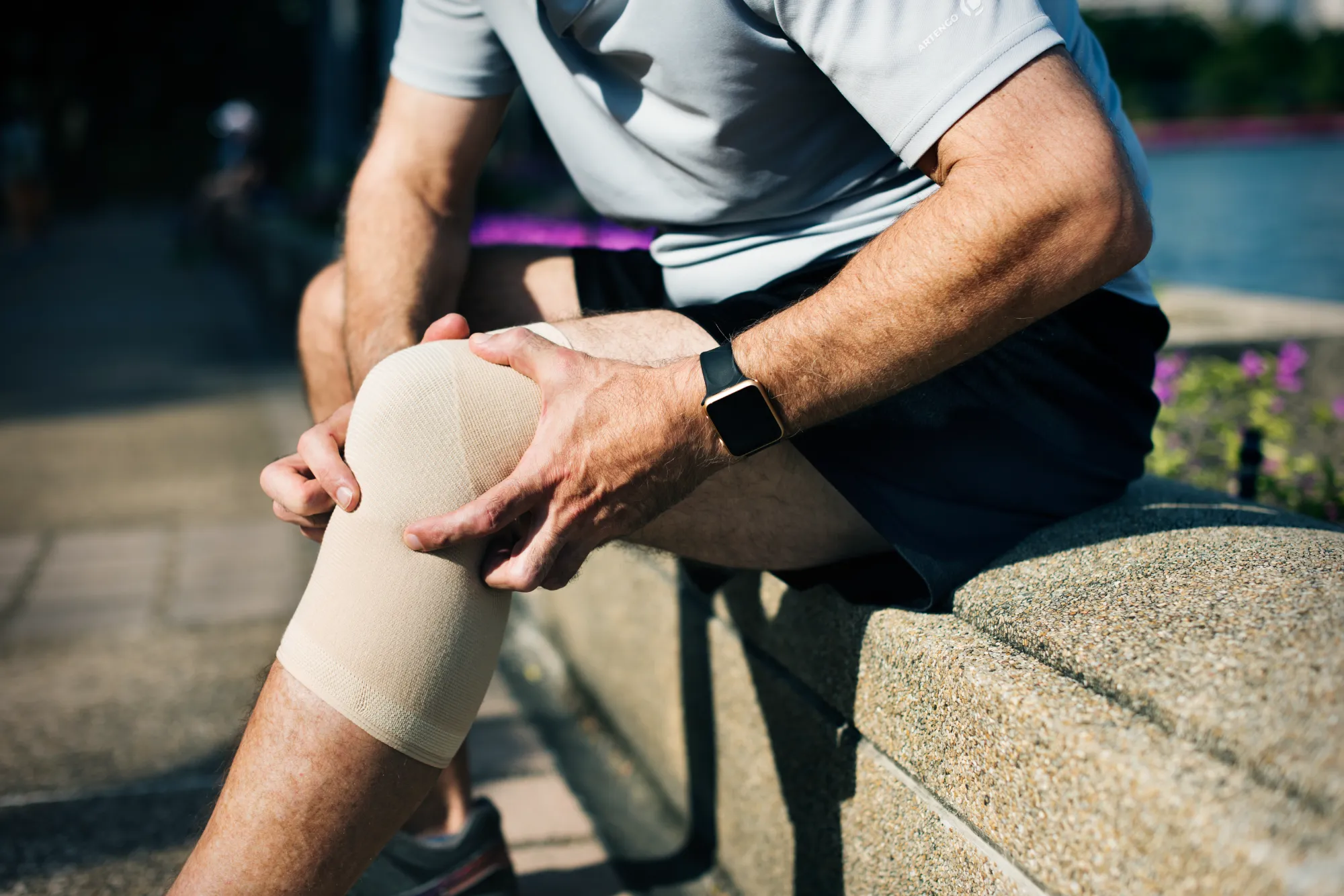 knee injury specialist clifton